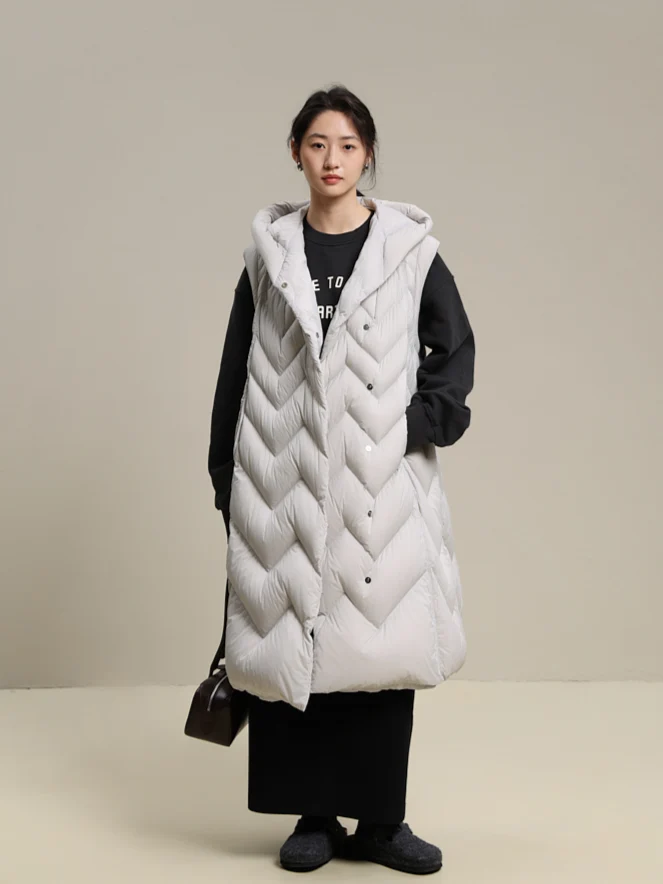 Women Long Hooded Down Vest 90% Goose Down Chevron‑Quilted Sleeveless Puffer Gilet Oversized Longline Winter Waistcoat