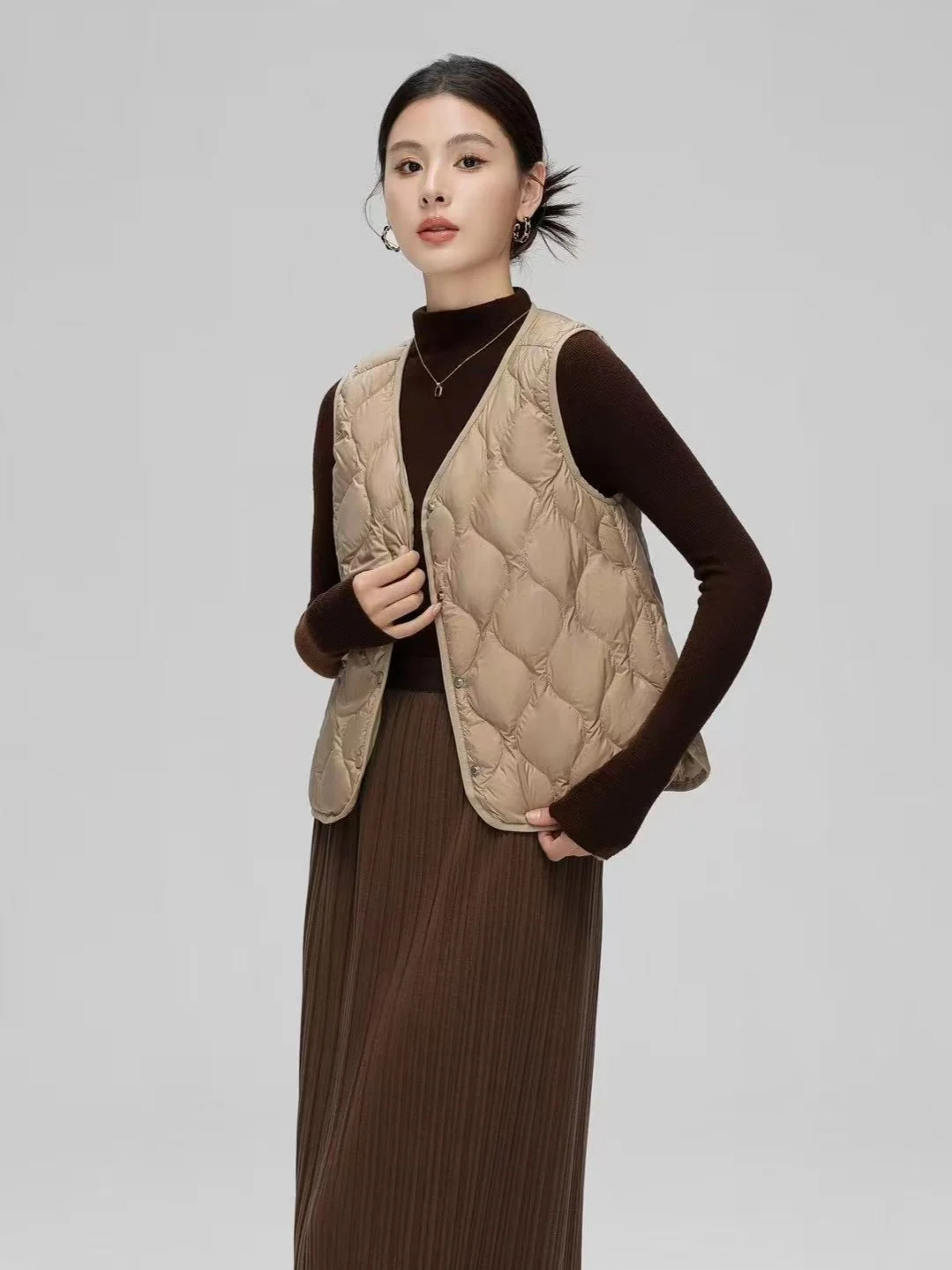 Women Lightweight Warm Down Gilet, Versatile for Layering or Wearing Alone