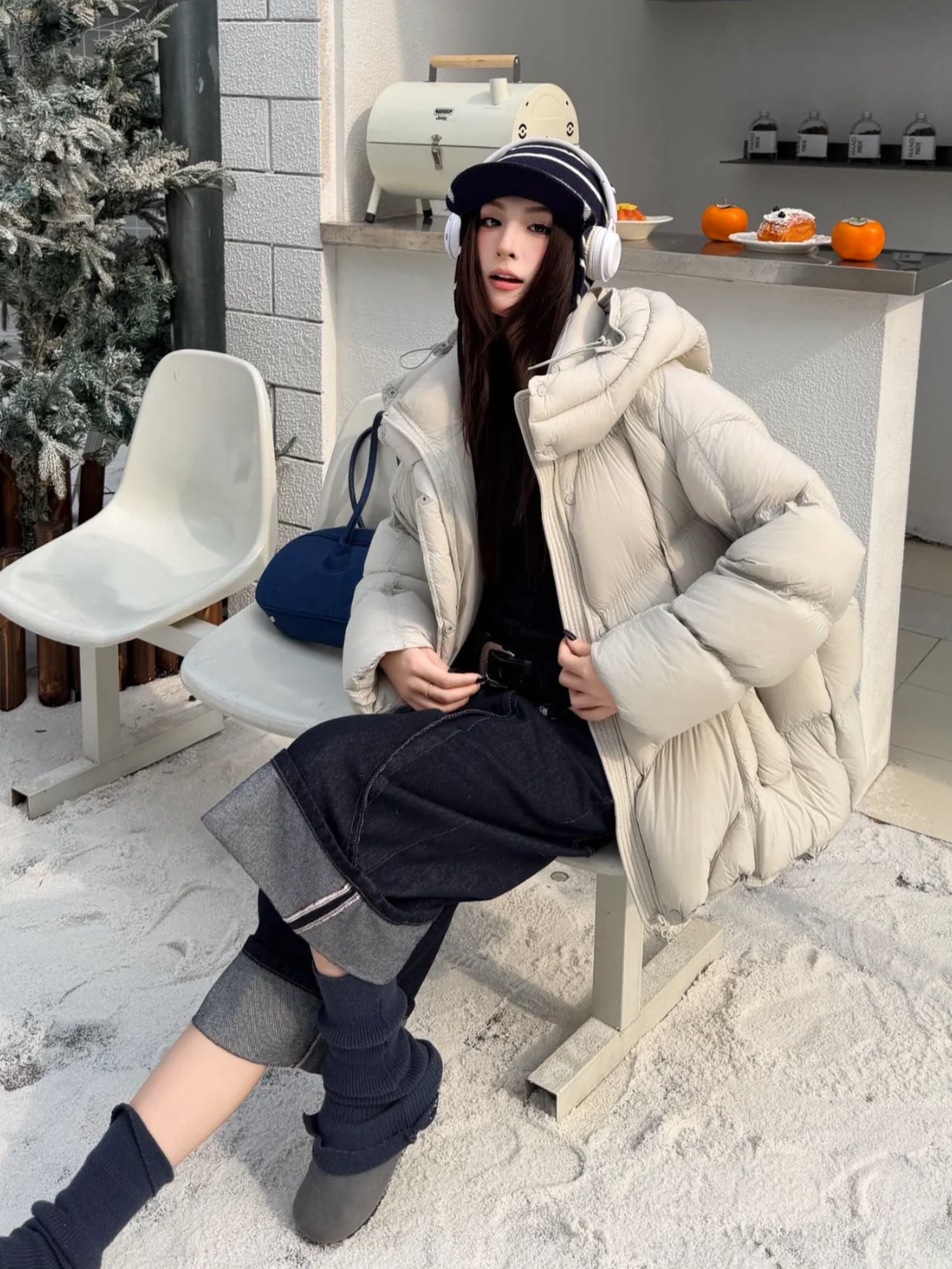 Women Oversized Hooded Puffer Jacket, Loose Boxy Short Quilted Winter Down Coat
